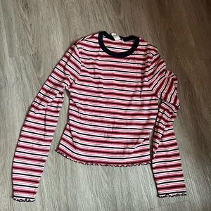 Stripped target long sleeve with lettuce edge sleeves
